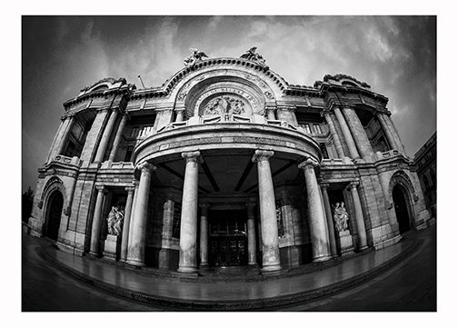 Photograph from Valeria Contreras’s México series titled Bellas Artes.